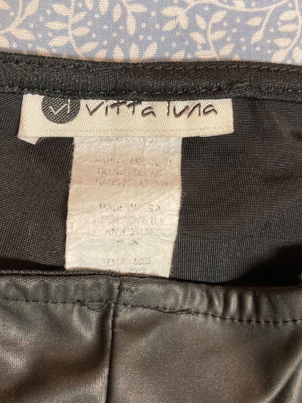 Faux Leather Hot Pants Short Shorts Black Size Small - Picture 4 of 11